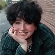Native English tutor with experience in teaching English from a beginner level